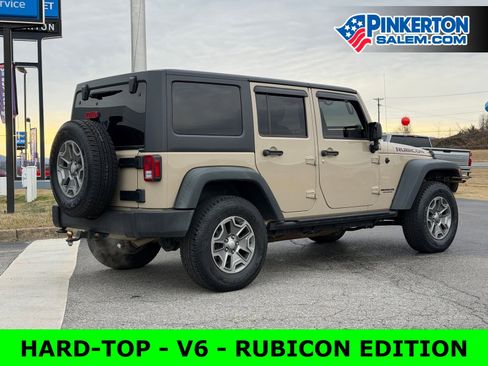 Used 2016 Jeep Wrangler Unlimited Rubicon w/ Connectivity Group image 4