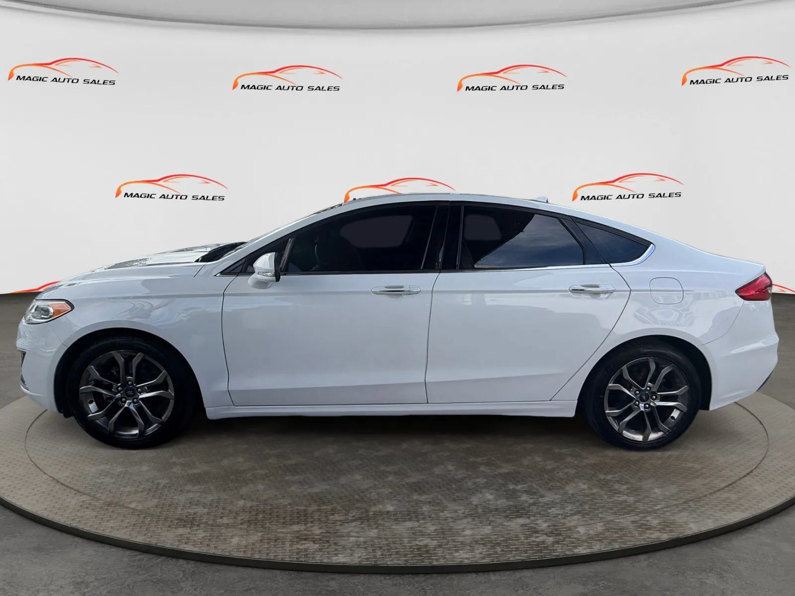 Used 2020 Ford Fusion SEL FWD image 7