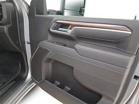 Used 2025 Chevrolet Silverado 2500 LT w/ All Star Edition image 14