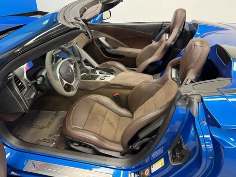 Used 2016 Chevrolet Corvette Z06 w/ 3LZ Preferred Equipment Group RWD image 15