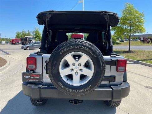 Used 2016 Jeep Wrangler Unlimited Sport w/ Quick Order Package 24S AWD/4WD image 6