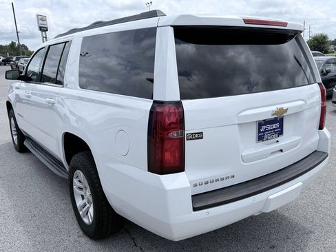 Used 2019 Chevrolet Suburban LT RWD image 5