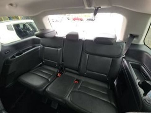 Used 2025 Ford Expedition Active RWD image 10