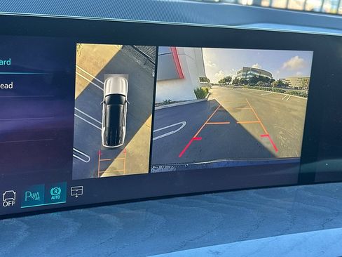 Certified 2026 Cadillac Escalade IQL Luxury AWD/4WD image 27