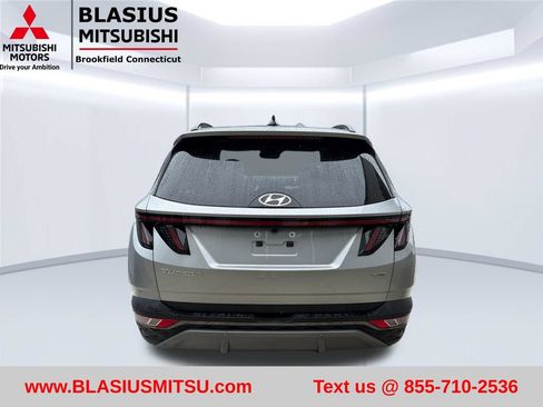 Used 2023 Hyundai Tucson Limited AWD/4WD image 10