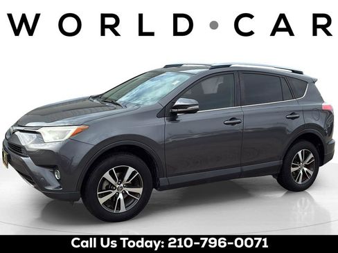 Used 2018 Toyota RAV4 XLE image 11