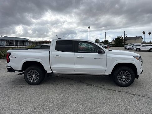Used 2023 Chevrolet Colorado LT image 2