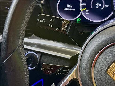 Used 2019 Porsche Panamera 4 w/ Premium Package image 4