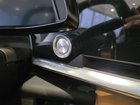 Used 2020 Chevrolet Corvette Stingray Preferred Cpe w/ 2LT Preferred Equipment Group image 22