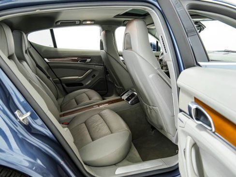 Used 2011 Porsche Panamera S image 36