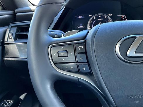 Used 2022 Lexus ES 350 w/ Premium Package image 21