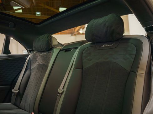 Used 2025 Bentley Flying Spur Speed image 12