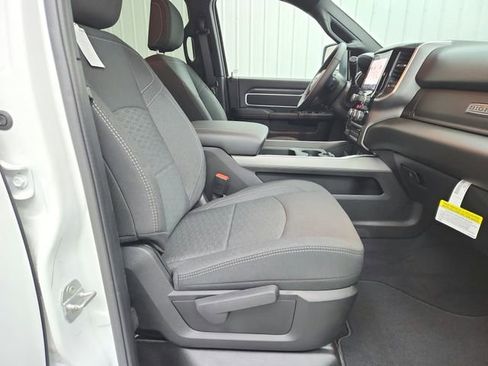 New 2026 RAM 2500 Big Horn AWD/4WD image 36