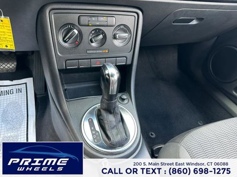 Used 2013 Volkswagen Beetle 2.5 image 19