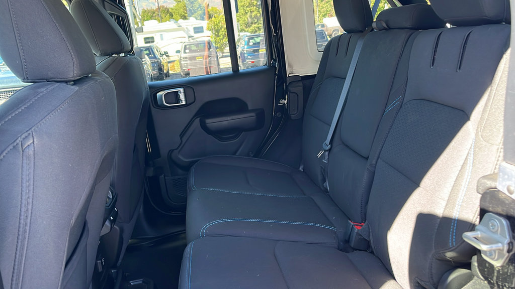 Used 2023 Jeep Wrangler Unlimited Rubicon 4xe AWD/4WD image 21