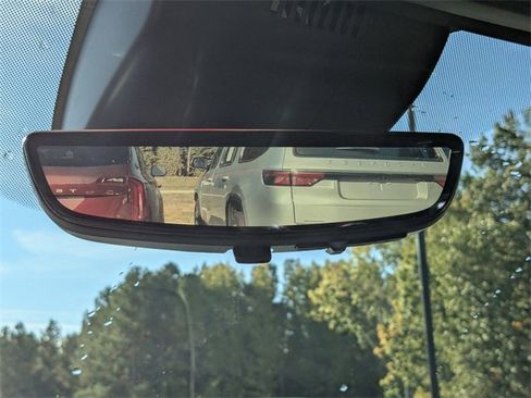 New 2026 Chevrolet Suburban High Country image 23