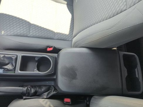 Used 2021 Toyota Tacoma SR AWD/4WD image 21