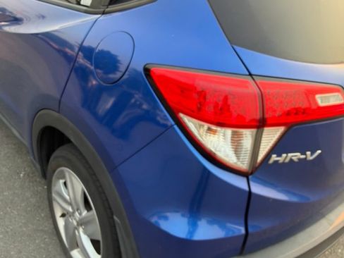 Used 2019 Honda HR-V EX image 11