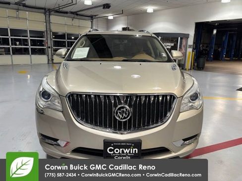 Used 2017 Buick Enclave Leather image 3