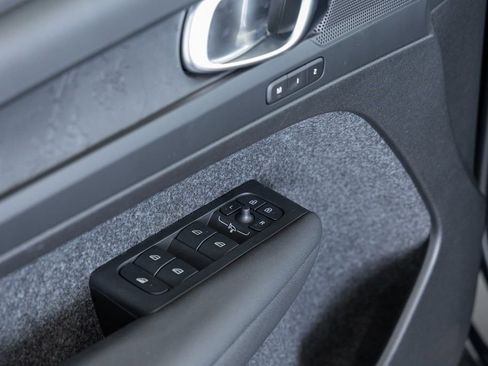 New 2025 Volvo EX40 Core w/ Climate Package image 11