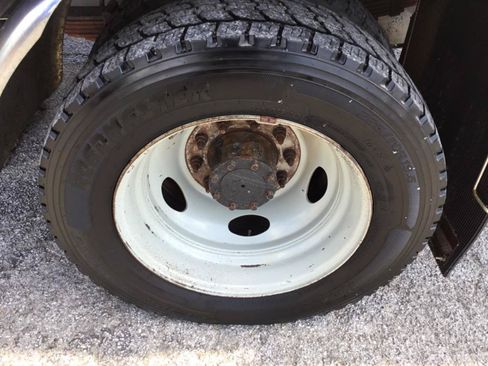 Used 2013 Ford F550 2WD Regular Cab Super Duty w/ PWR Equipment Group image 22