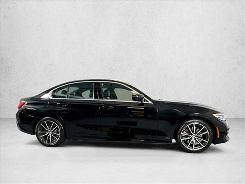 Used 2020 BMW 330i Sedan w/ Convenience Package RWD image 4