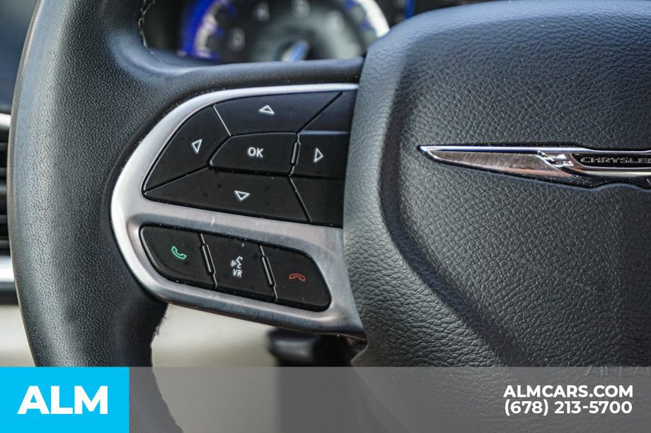 Used 2022 Chrysler Voyager LX FWD image 30
