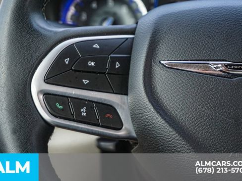 Used 2022 Chrysler Voyager LX FWD image 30