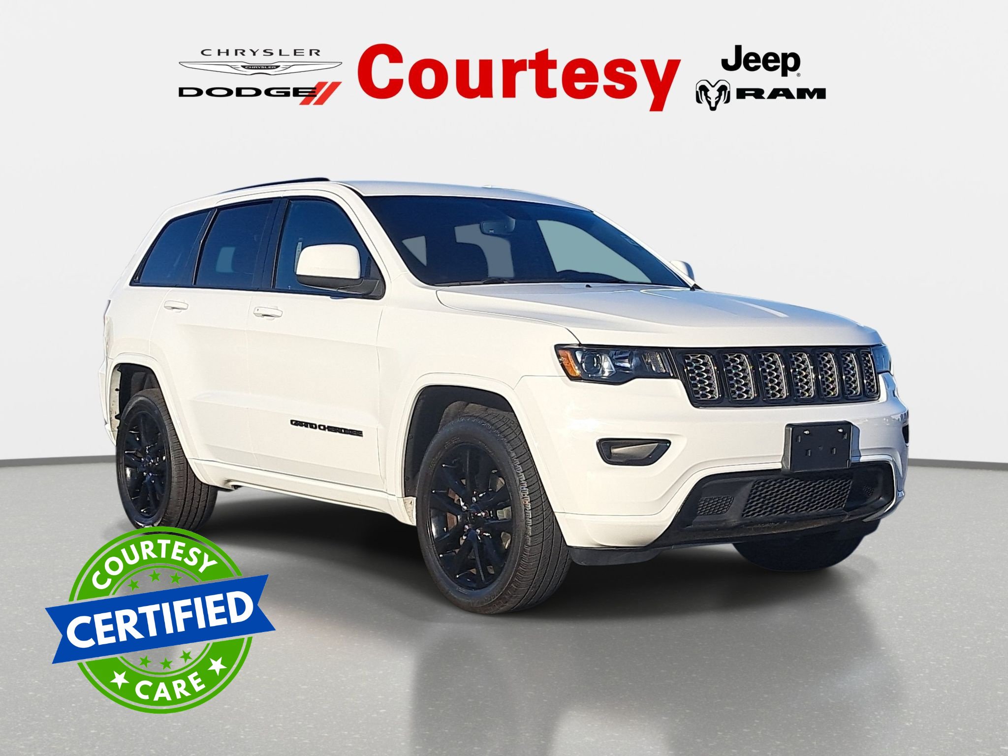 Used 2020 Jeep Grand Cherokee Altitude AWD/4WD image 1