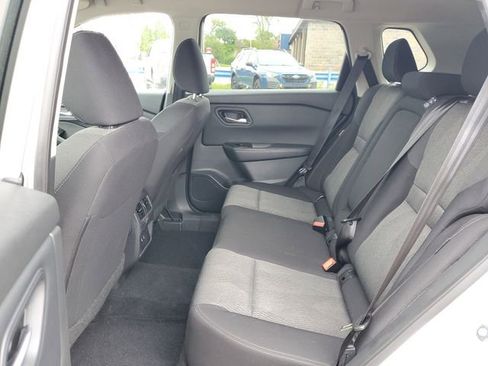 Used 2025 Nissan Rogue SV AWD/4WD image 29