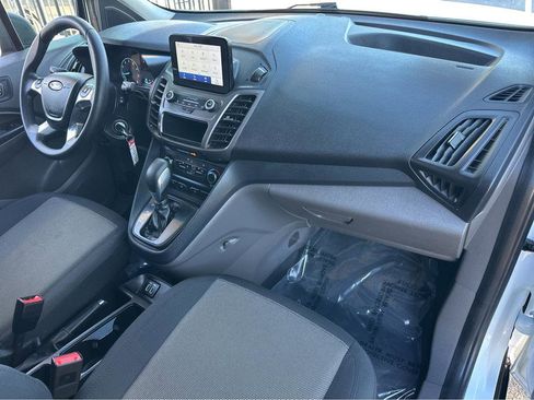 Used 2022 Ford Transit Connect XL image 4
