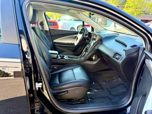 Used 2015 Chevrolet Volt Premium w/ Premium Trim Package image 24