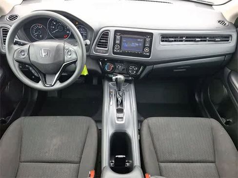 Used 2018 Honda HR-V LX image 24