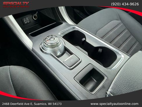 Used 2020 Ford Fusion SE image 31