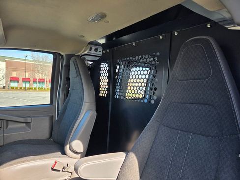 Used 2024 Chevrolet Express 2500 w/ Driver Convenience Package image 12