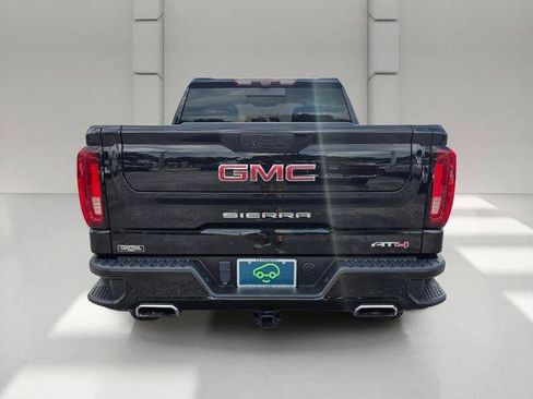 Certified 2021 GMC Sierra 1500 AT4 w/ AT4 Premium Package AWD/4WD image 4