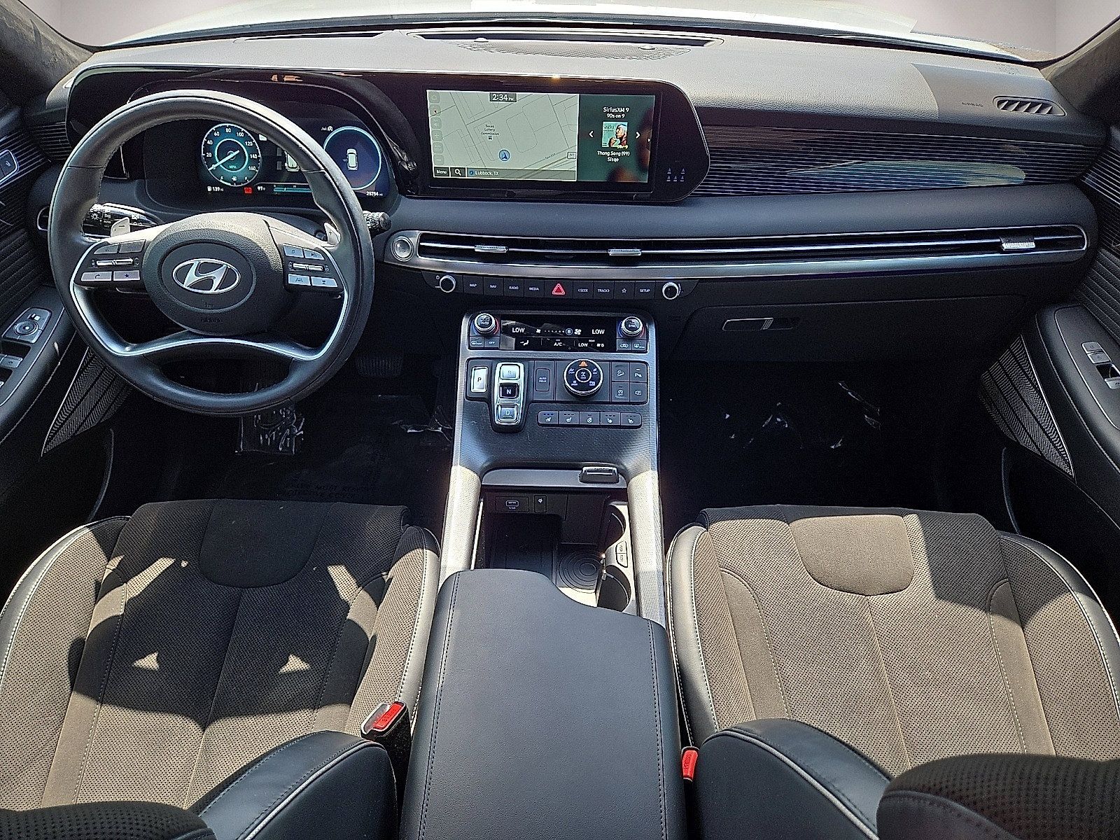 Used 2025 Hyundai Palisade Calligraphy AWD/4WD image 18