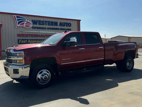 Used 2018 Chevrolet Silverado 3500 LTZ w/ Duramax Plus Package AWD/4WD image 4