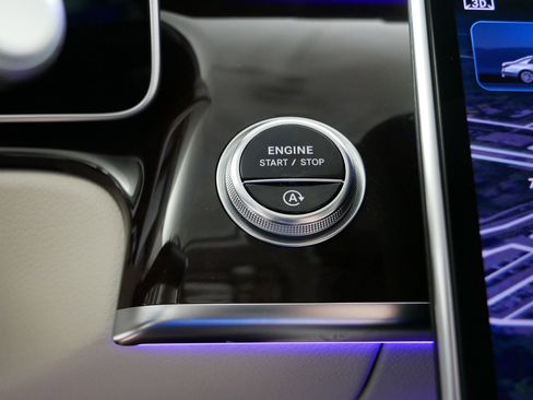Used 2022 Mercedes-Benz S 500 4MATIC image 32