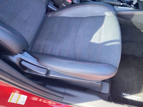 Used 2024 Mitsubishi Outlander Sport SE image 23