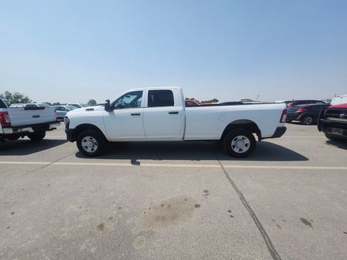 Used 2023 RAM 2500 Tradesman AWD/4WD image 12