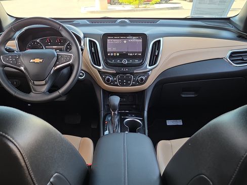 Used 2023 Chevrolet Equinox Premier image 29
