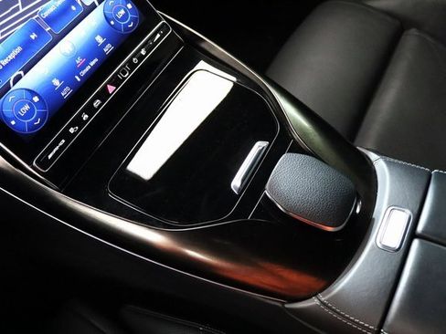 Used 2022 Mercedes-Benz SL 55 AMG 4MATIC image 33