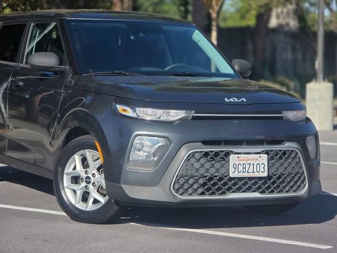 Used 2022 Kia Soul LX w/ Technology Package FWD image 35