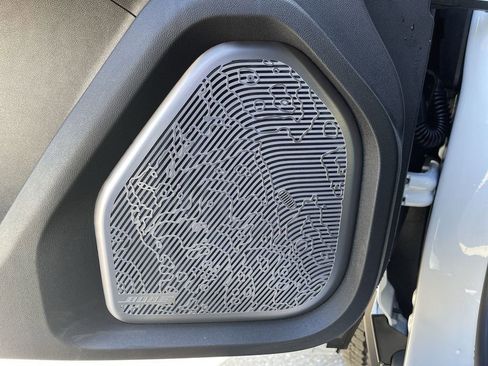 New 2026 GMC Hummer EV SUV image 24