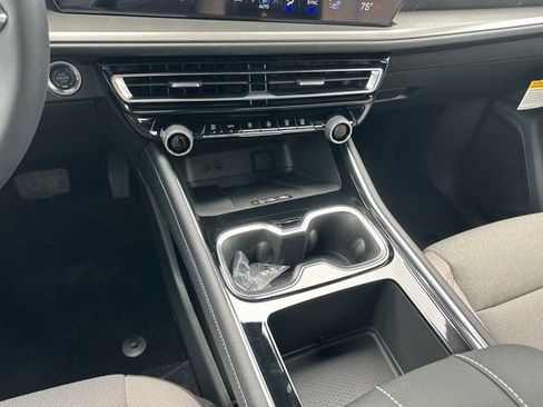 New 2026 Chevrolet Traverse LT FWD image 23
