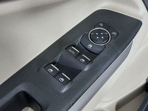 Certified 2021 Ford EcoSport S FWD image 28
