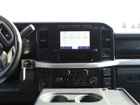 Used 2023 Ford F250 XLT image 15