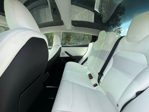 Used 2025 Tesla Model 3 Long Range RWD image 15
