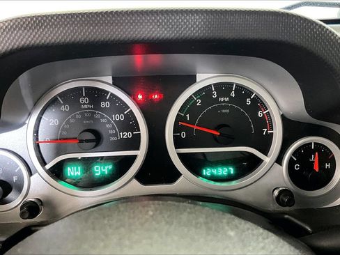 Used 2010 Jeep Wrangler Unlimited Sport AWD/4WD image 18
